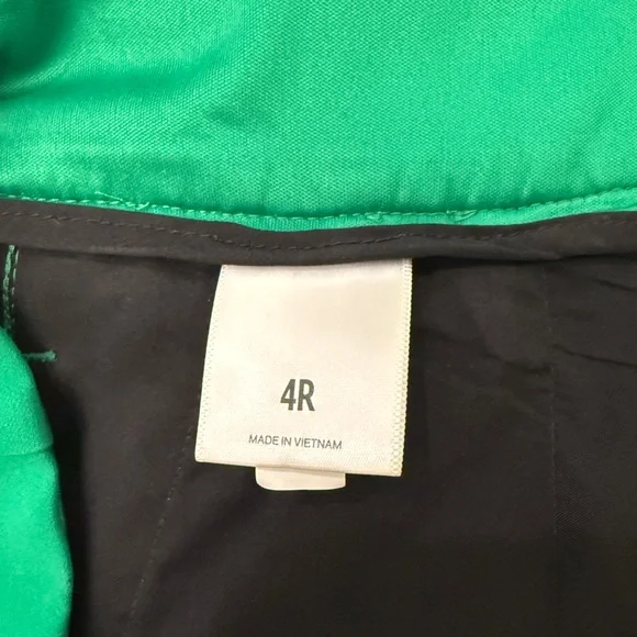 Express Vibrant Green Suit Set - Picture 6 of 7